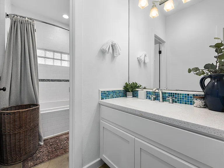 5224 McCormick Mountain Dr — Photo 38