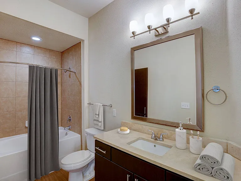 The Belvedere at Springwoods Village Apartments — Photo 9