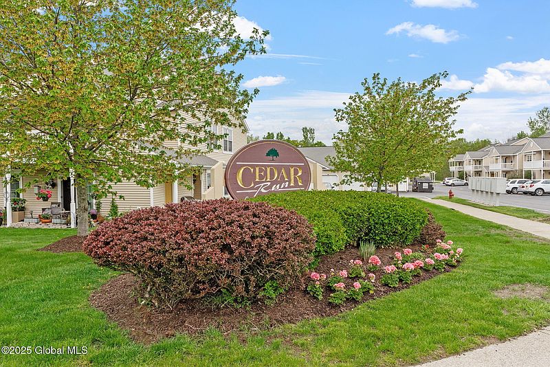 3rd image of 606 Cedar Run