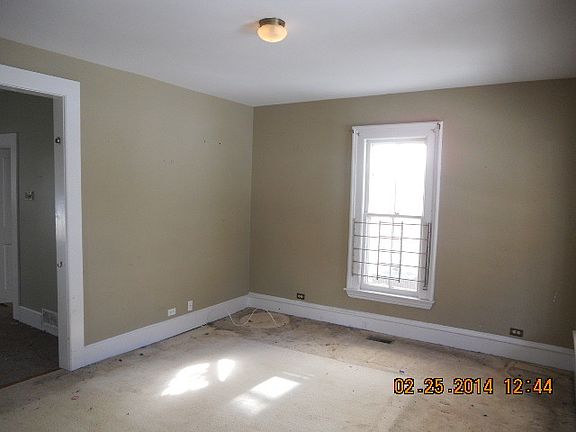 4th image of 28 N Gifford St