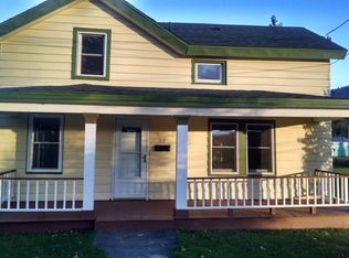 27 Railroad Ave, Stamford, NY 12167