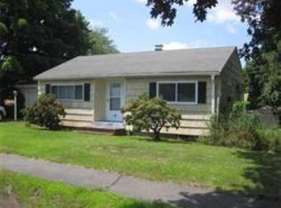 12 Laurine Rd, Danvers, MA 01923