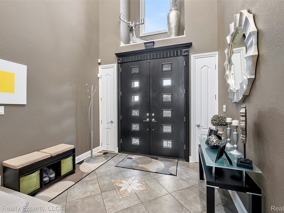 1750 Sadie Shore Dr, photo 2