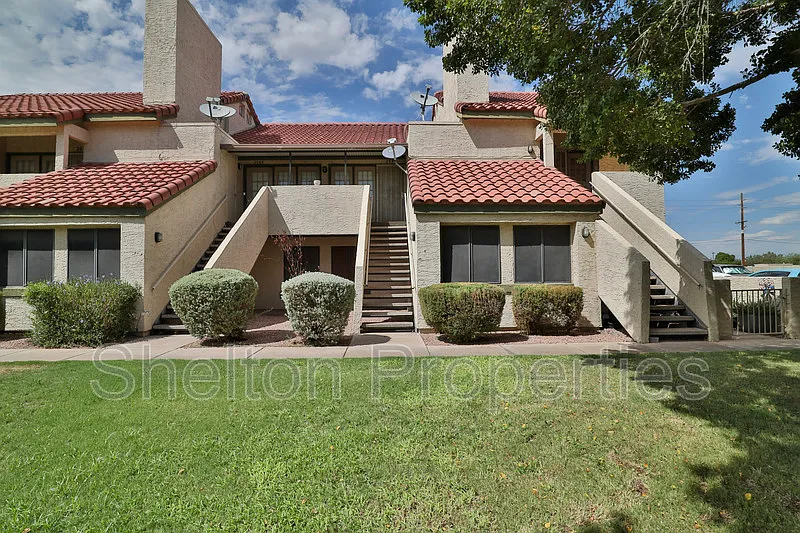 2 bed, 1.0 bath, 867 sqft, $1,395 — Photo 4