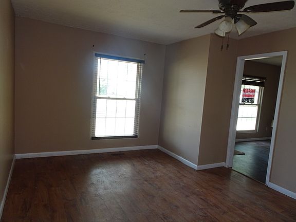5th image of 743 Trinidad Dr