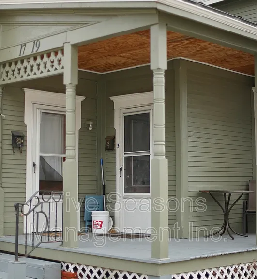 19 Grant St #2 — Photo 2