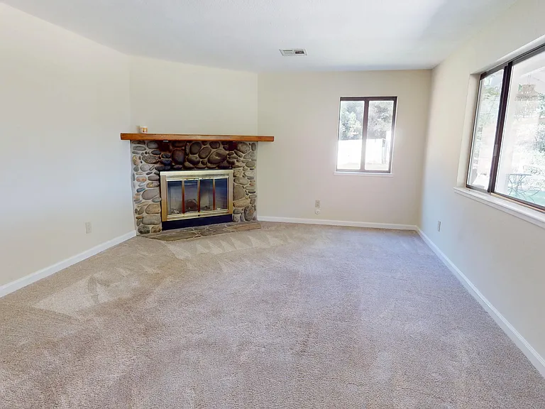 6444 Gregory Ln — Photo 10