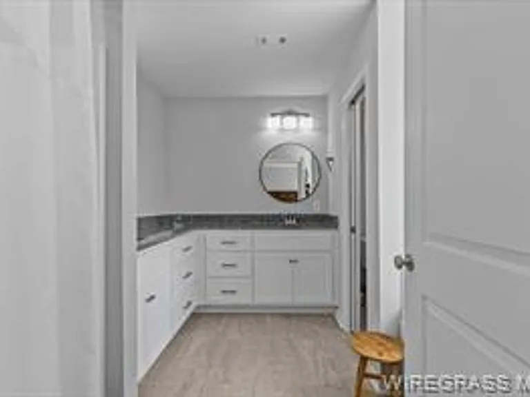 102 Whispering Pines St #C — Photo 5