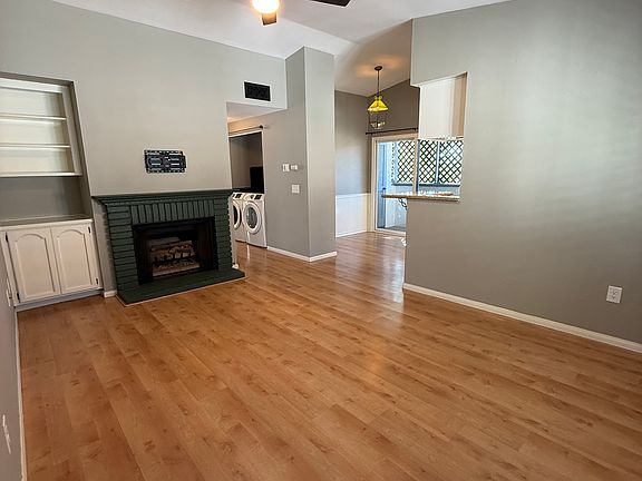 4th image of 4725 34th St Unit 4