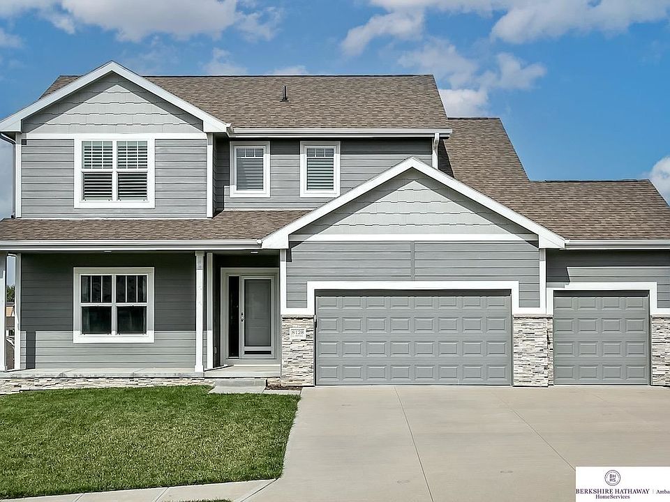 1st image of 8128 S 193rd Ave