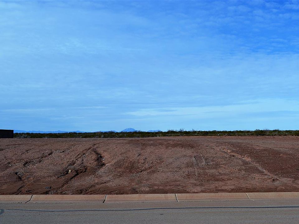 2nd image of 3477 Calle Verde Dr
