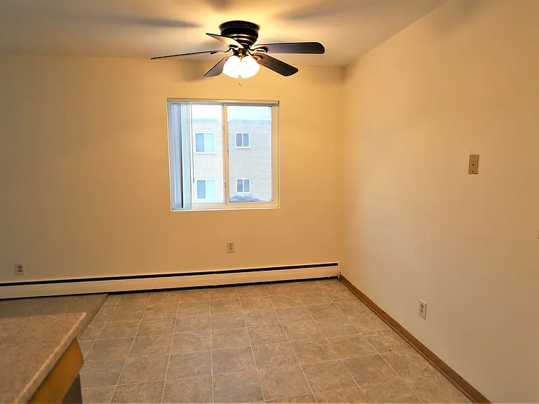 6526 Oliver Ave S — Photo 12