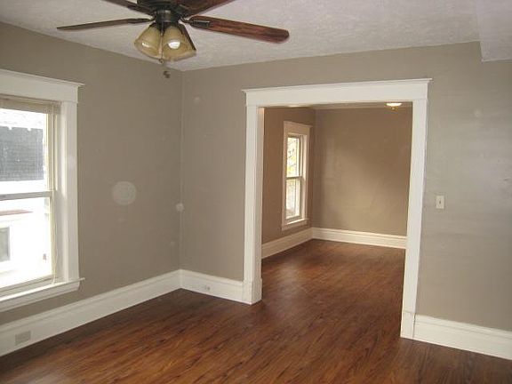 2nd image of 1119 Thomas St SE APT 2