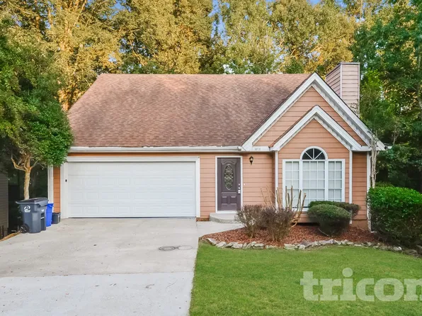 3070 Country Farms Dr, Snellville, GA 30039