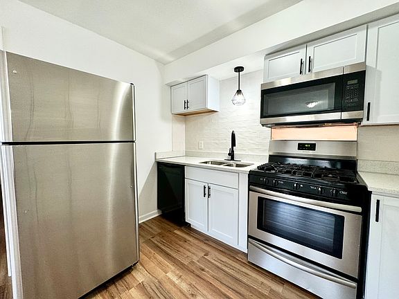 5th image of 2309 Wesley St APT A