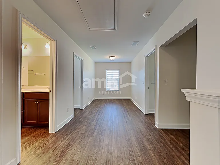 523 Lateleaf Dr — Photo 9