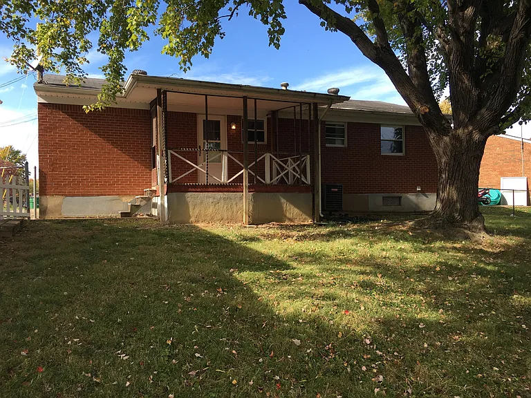 223 Wise Ct — Photo 7