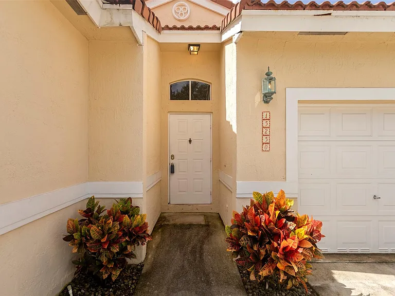 15250 SW 49th Ct — Photo 3