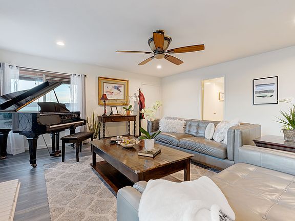 5th image of 17281 Libertad Dr