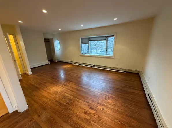 483 Steuben St Floor 2, Staten Island, NY 10305