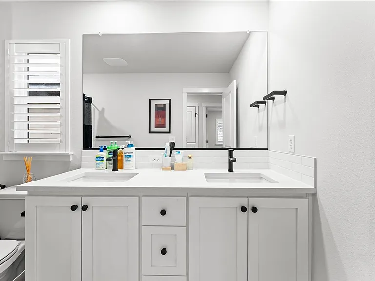 16735 SW Darling Ln — Photo 32