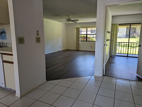 2nd image of 4023 Bluff Oak Ct