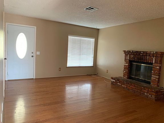 5th image of 35745 89th St E