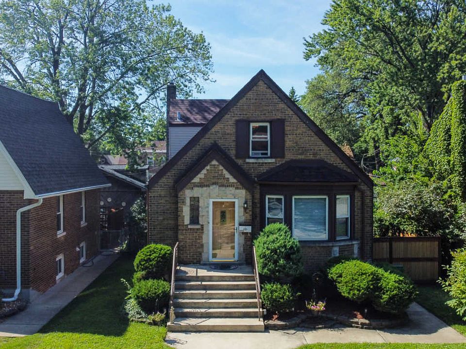 1st image of 4853 W 96th St