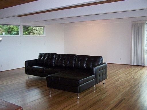 3rd image of 310 Highland Dr