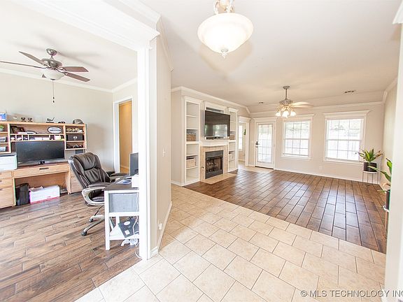 4th image of this home
