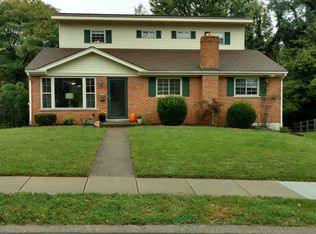 9 Winding Way, Fort Thomas, KY 41075