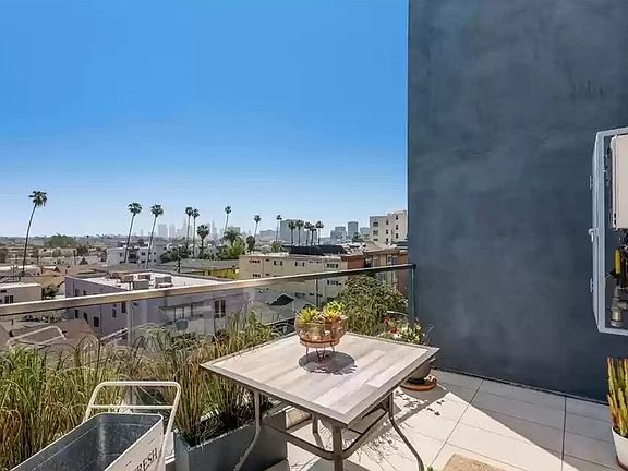 4th image of 105 S Mariposa Ave APT 505
