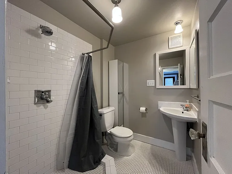 3355 NE 73rd Ave — Photo 18