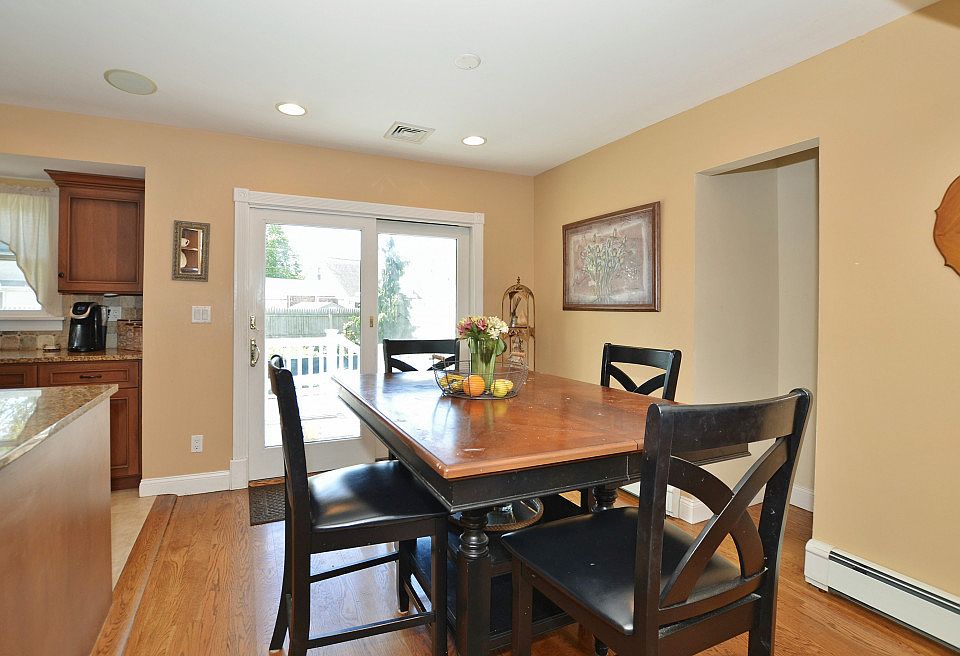1st image of 21 Ellsworth Pl