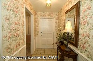 5th image of 6803 Montague Dr