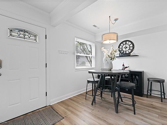 3rd image of 2436 Island Dr APT C