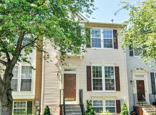 2032 Sumner Dr, Frederick, MD 21702