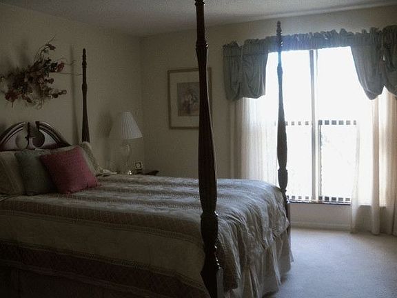 5th image of 511 Aurora Ave Unit 617