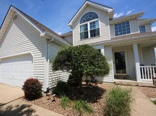 512 Sapphire Dr, O'Fallon, MO 63366