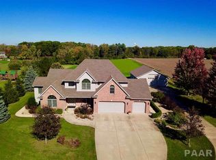 23370 Spring Creek Rd, Washington, IL 61571