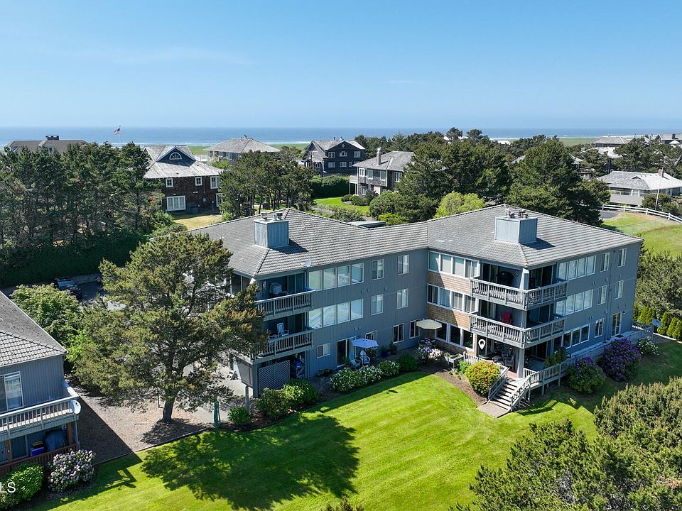 1st image of 2077 Gearhart Green Dr