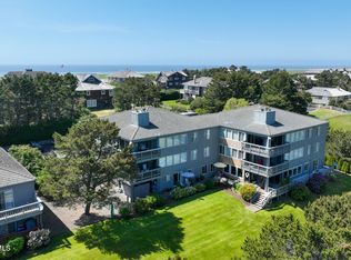 2077 Gearhart Green Dr, Seaside, OR 97138