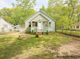 1372 Ducey Ave, Muskegon, MI 49442