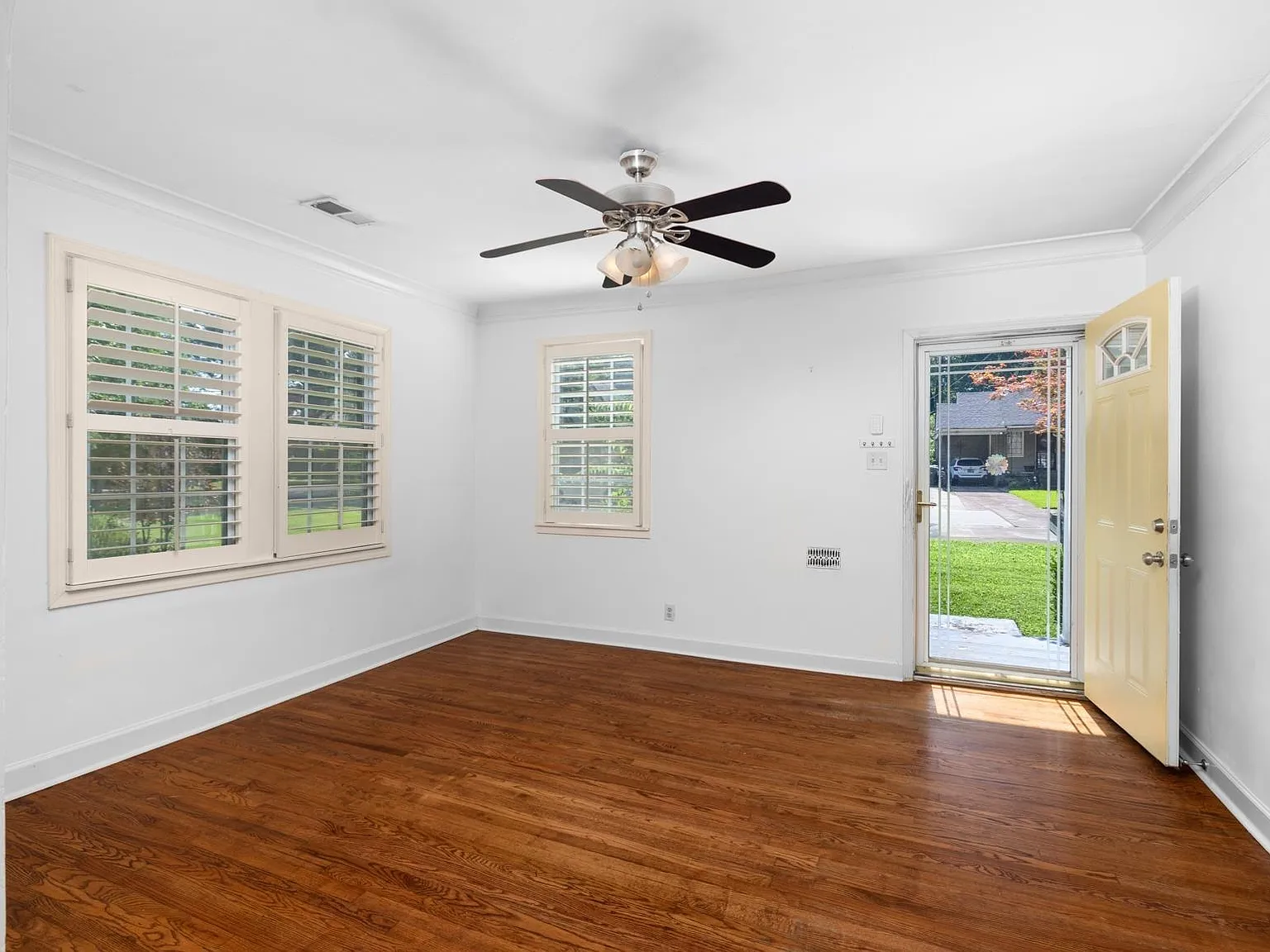 2 bed, 2.0 bath, 1038 sqft, $2,000 — Photo 4