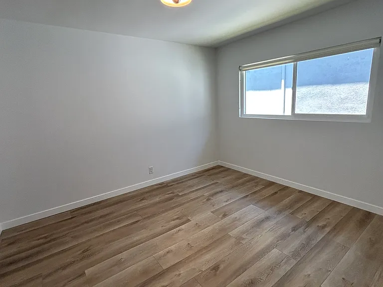 1315 N Poinsettia Pl #7 — Photo 7