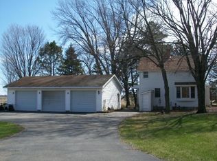 21306 Dodd Rd, Le Center, MN 56057