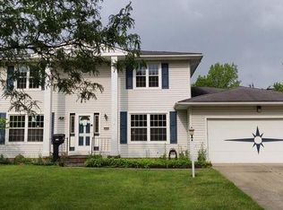 6992 Anthony Ln, Parma Heights, OH 44130