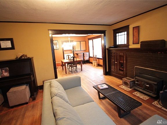 3rd image of 1017 S Steele St