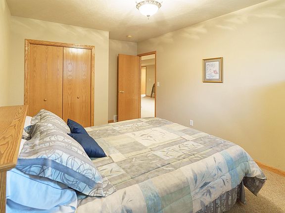 3rd image of 2256 Pueblo Ct