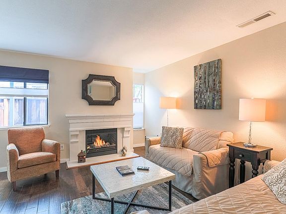 4th image of 2926 Leotar Cir
